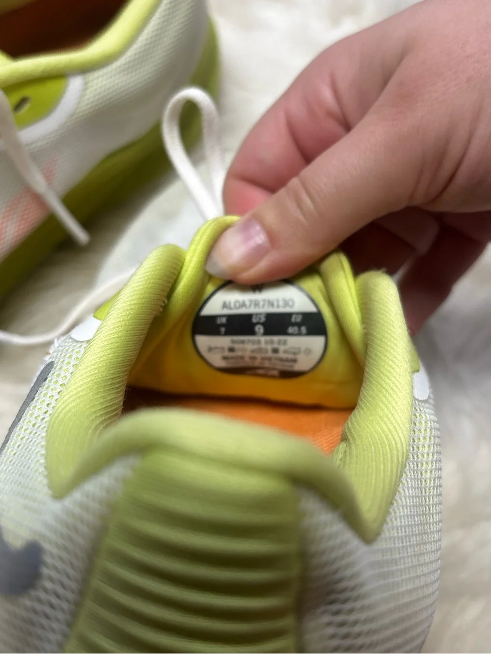 Altra Women’s Rivera 3 Road Running Shoes in White, Lime, & Orange - size 9